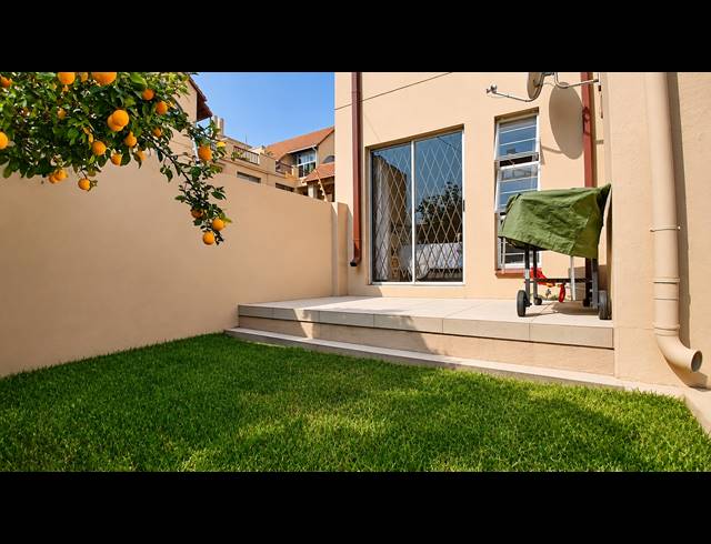 2 BEDROOM APARTMENT FOR SALE IN BLACKHEATH